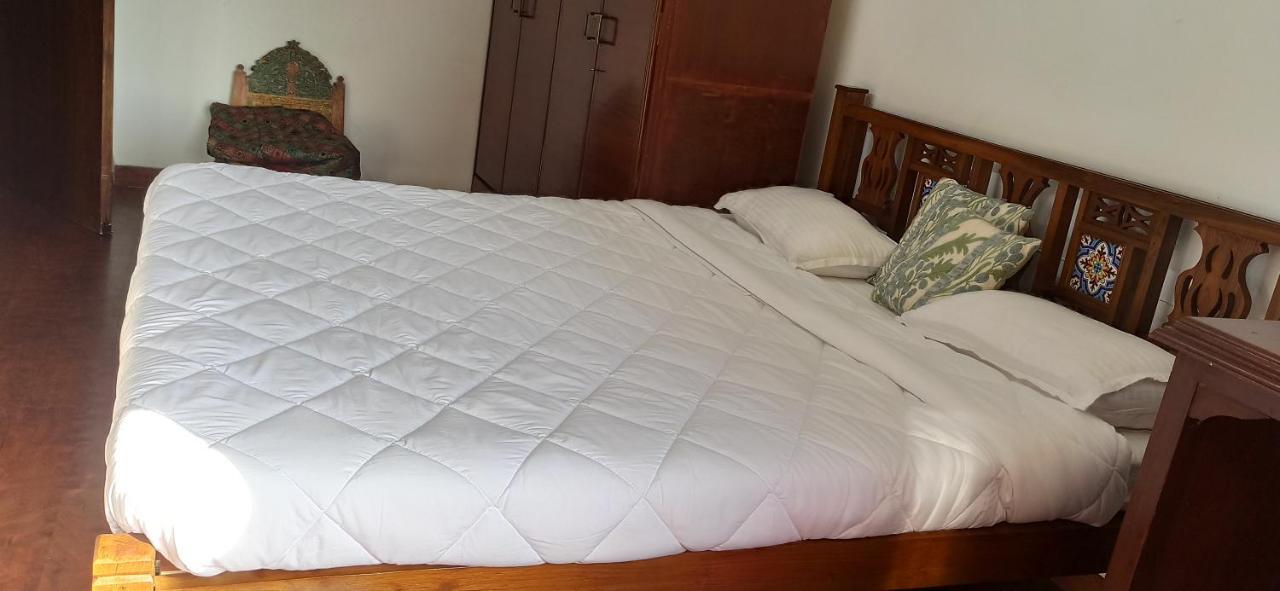 Cozy Private Ac Studio By The Sea Bandstand Bandra W Mumbai Nr Taj Lands End Apartment ภายนอก รูปภาพ