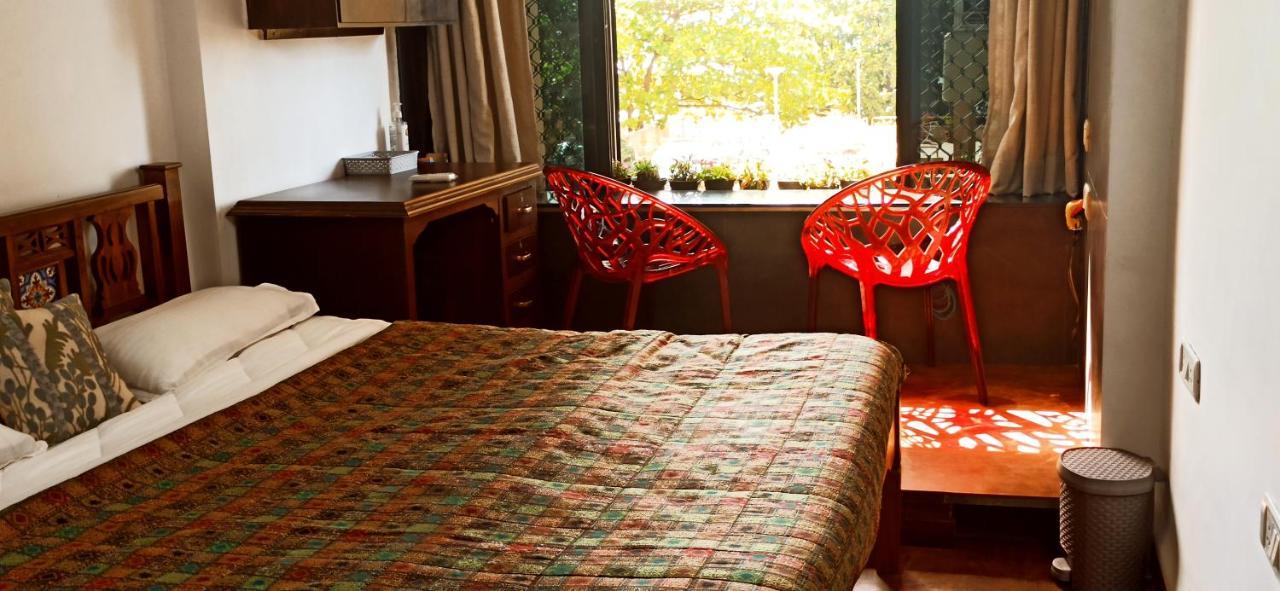 Cozy Private Ac Studio By The Sea Bandstand Bandra W Mumbai Nr Taj Lands End Apartment ภายนอก รูปภาพ
