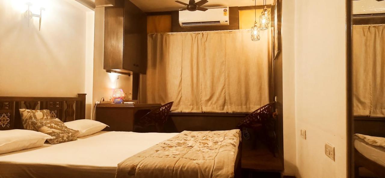 Cozy Private Ac Studio By The Sea Bandstand Bandra W Mumbai Nr Taj Lands End Apartment ภายนอก รูปภาพ